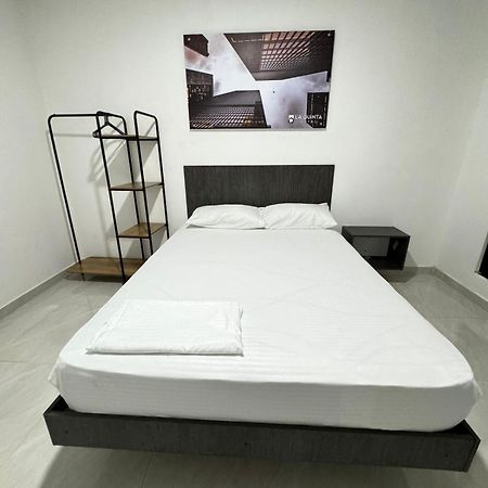 Hotel Le Quint Cúcuta エクステリア 写真